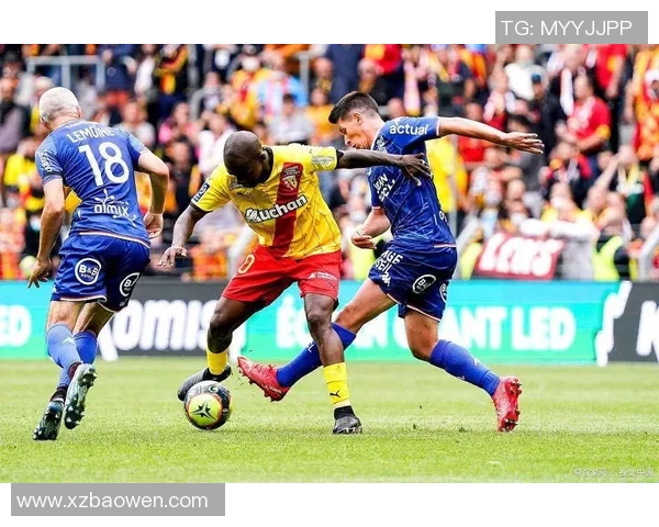 科罗拉多急流迎战芝加哥队期待激烈对抗与精彩表现 科罗拉多急流迎战芝加哥队期待激烈对抗与精彩表现